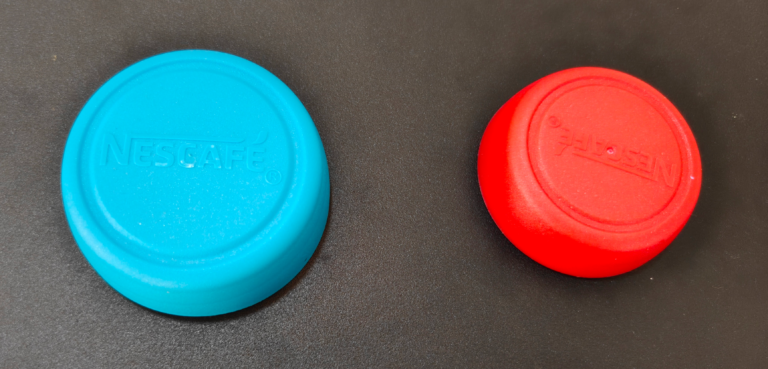 01-Nescafe-caps-red-blue